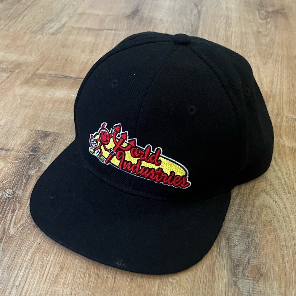 World Industries snap back hat